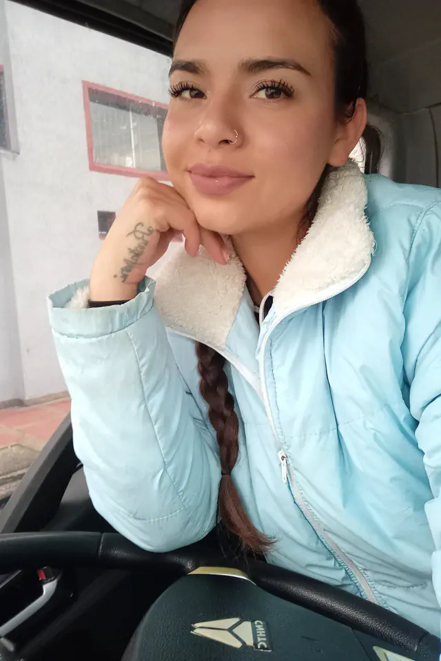 escort-media-30d6be8b-5877-455d-b16c-e2cce3a6ba21