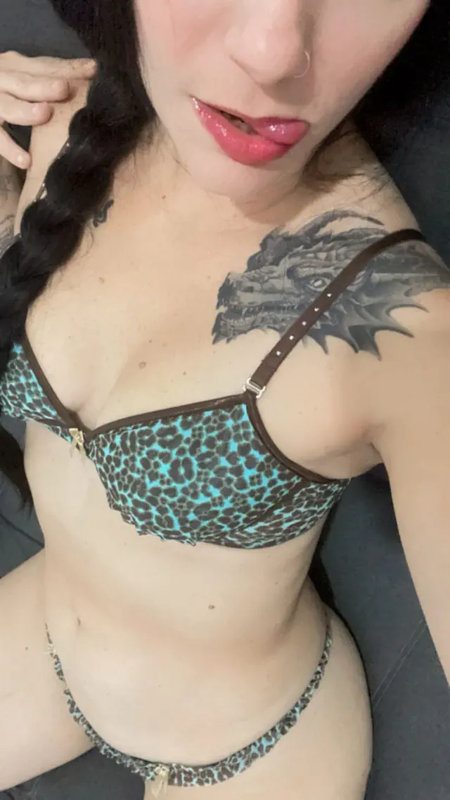 escort-media-cf22a111-a421-416f-9b45-b54194af377c