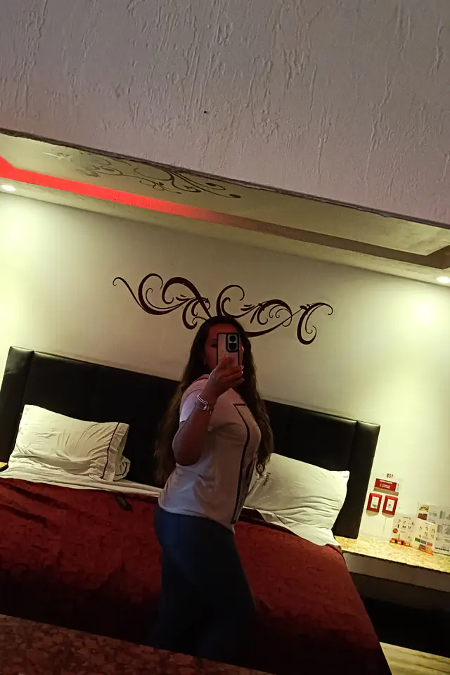 escort-media-ecea90ac-523a-4206-a8d5-3b906c968e03