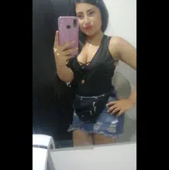 Paola Dias - Foto 40ce1f6a-6025-4701-9232-6384183fd7c9