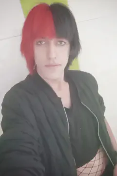 Maki Morningstar - Foto 4bec57d0-7fb8-4384-852a-ce4e44b303d3