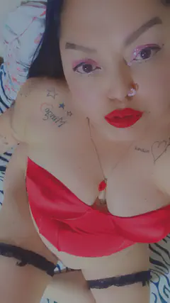 Claudia Curvy - Foto 9e164d1c-b8bc-4c27-86b4-9c91f42ba0c8